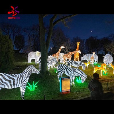 جشنواره فانوس حیوانات در فضای باز نمایش فانوس حیوانات پارک تم پاندا فانوس باغ وحش